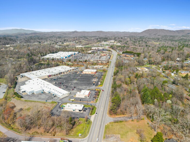 Lot 1 Blowing Rock Blvd, Lenoir, NC à vendre - Photo de l’immeuble – Image 3 sur 5