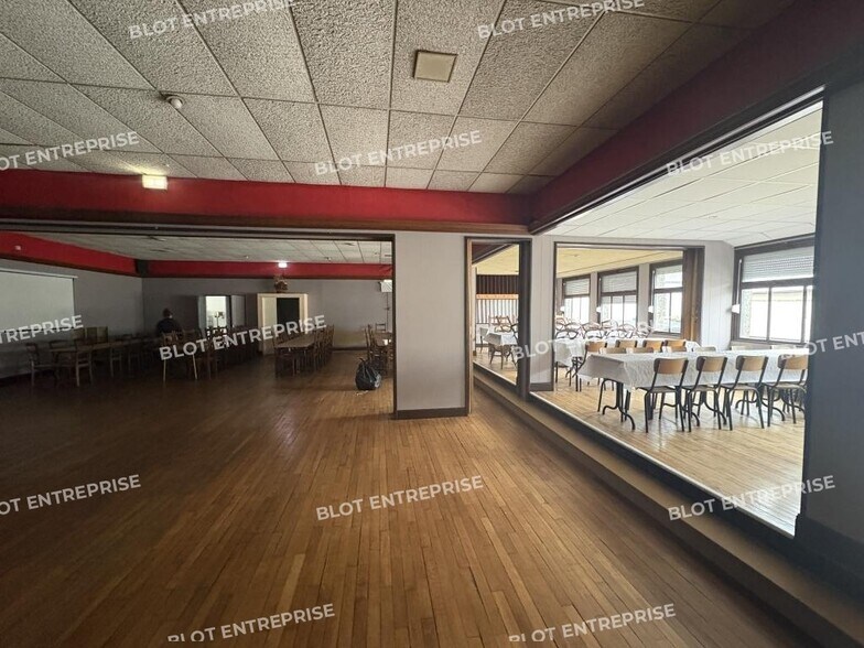 Local commercial dans Sizun à vendre - Photo intérieure – Image 2 sur 12