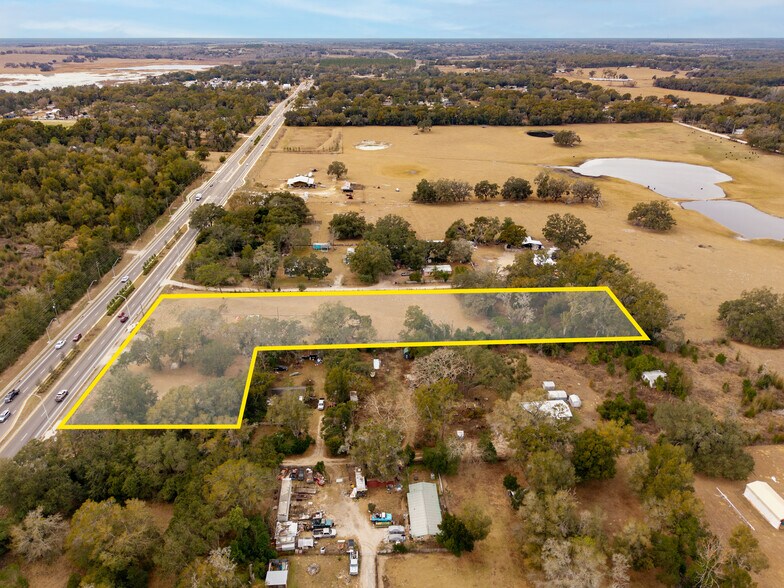 36845 Clinton Ave, Dade City, FL à vendre - Photo principale – Image 1 sur 7