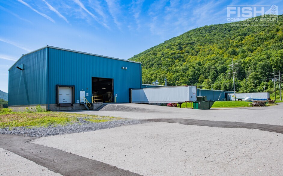 6080 State Route 14, Trout Run, PA à vendre - Photo de l’immeuble – Image 2 sur 10