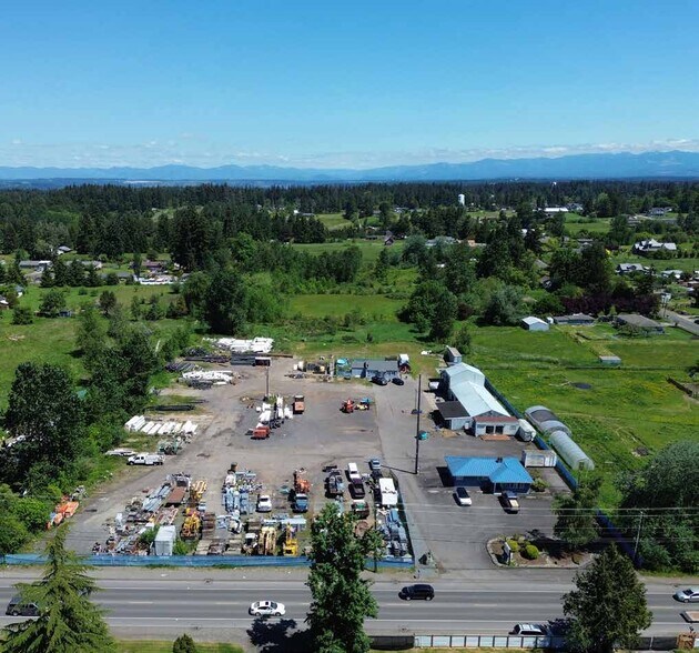 9021 Waller Rd E, Tacoma, WA à louer - Photo de l’immeuble – Image 3 sur 5