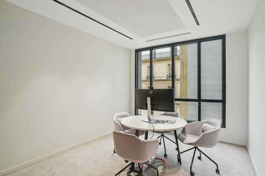 6 Rue Paul Cézanne, Paris à louer - Photo de l’immeuble – Image 2 sur 15
