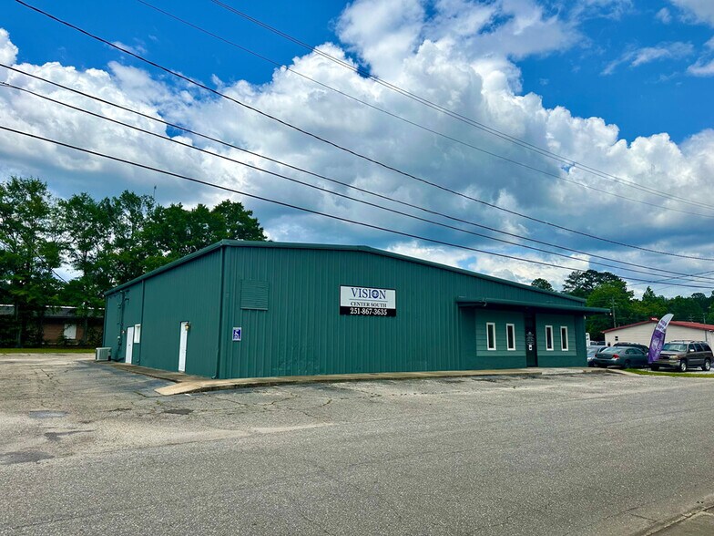 106 W Jackson St, Brewton, AL à vendre - Photo de l’immeuble – Image 3 sur 14