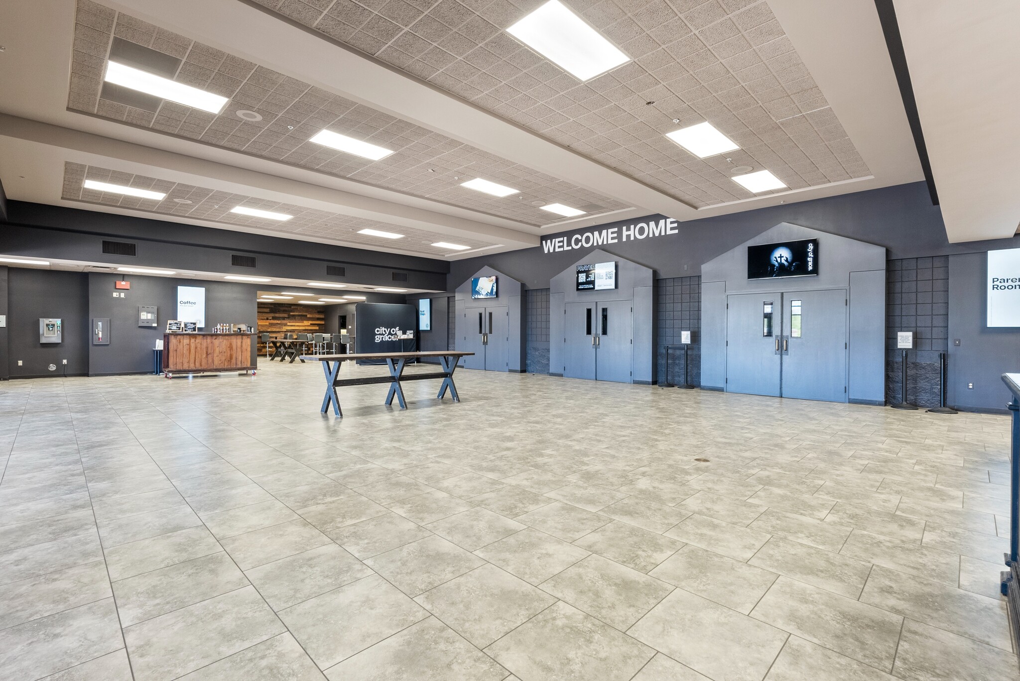 655 E University Dr, Mesa, AZ à louer Photo intérieure– Image 1 sur 5