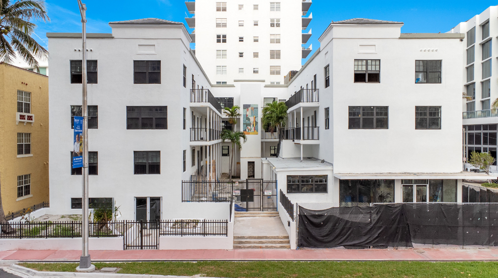 2814 Collins Ave, Miami Beach, FL à vendre - Photo de l’immeuble – Image 2 sur 8