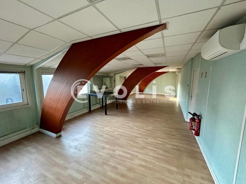 Bureau dans Wissous à louer - Photo intérieure – Image 3 sur 12