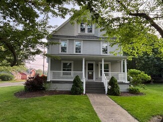 Plus de détails pour 150 Court St, Chardon, OH - Bureau à louer