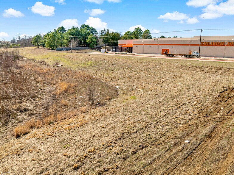 3200 286 loop, Paris, TX à vendre - Photo principale – Image 2 sur 21