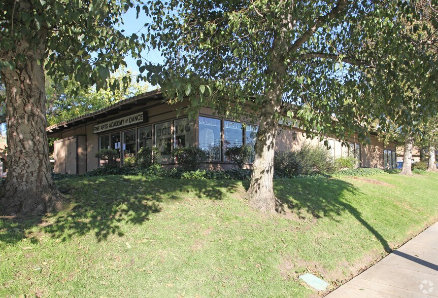 3205 S Brea Canyon Rd, Diamond Bar, CA à vendre - Photo de l’immeuble – Image 2 sur 2