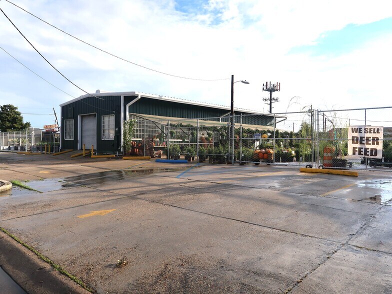 4511 Clearview Pky, Metairie, LA à vendre - Photo de l’immeuble – Image 1 sur 17