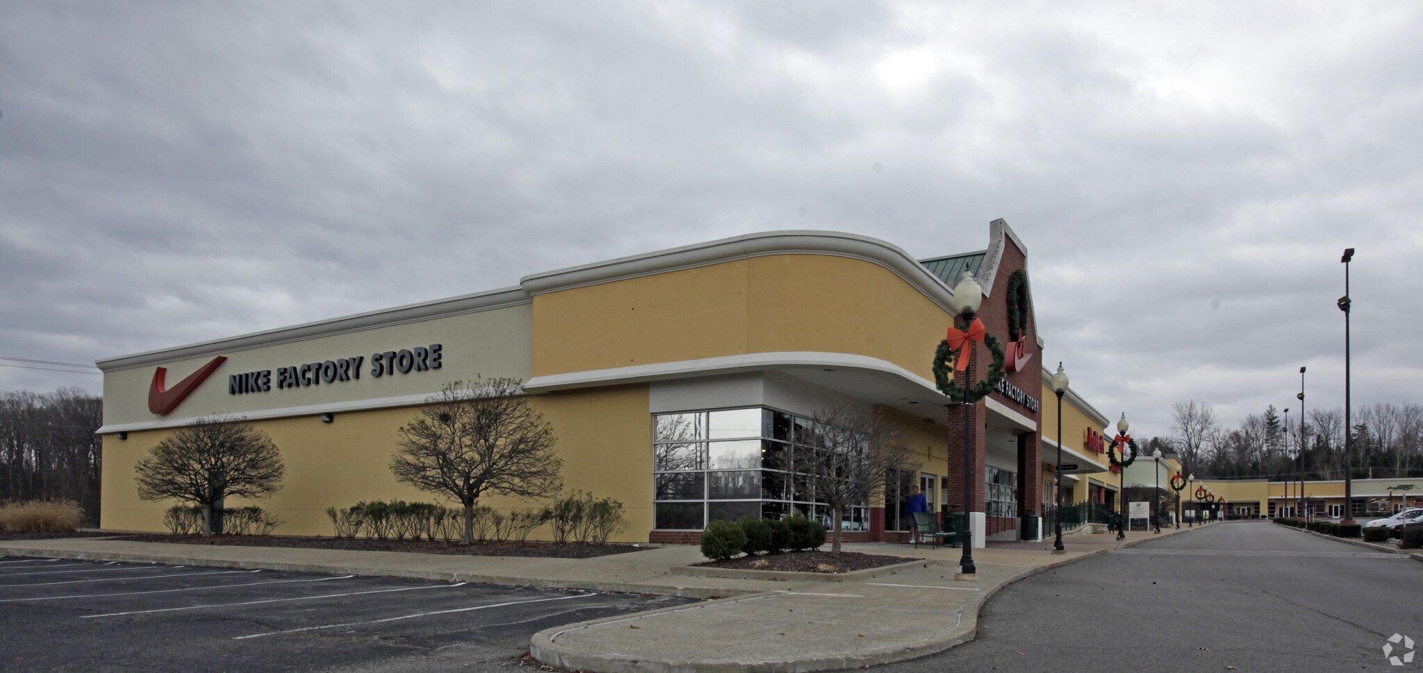 1000 Warrenton Outlet Ctr, Warrenton, MO à louer Photo principale– Image 1 sur 8