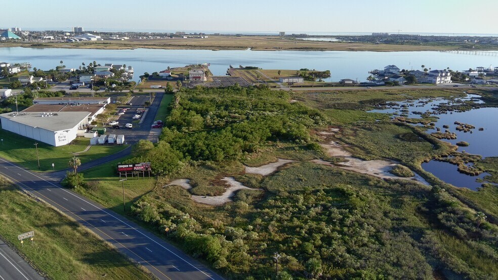 8626 Teichman Rd, Galveston, TX à vendre - Photo de l’immeuble – Image 3 sur 17