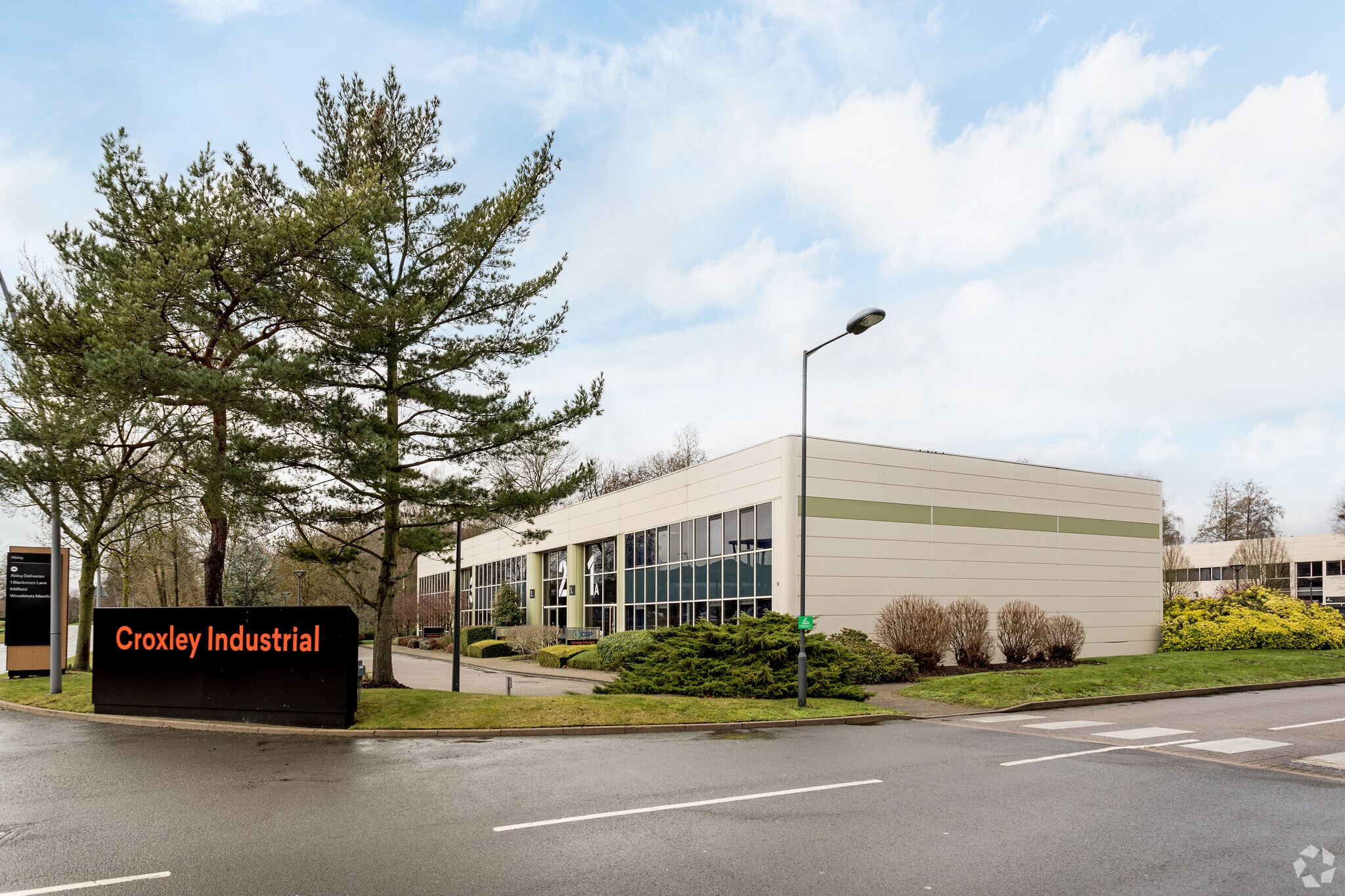 Hatters Ln, Watford à louer Photo principale– Image 1 sur 4