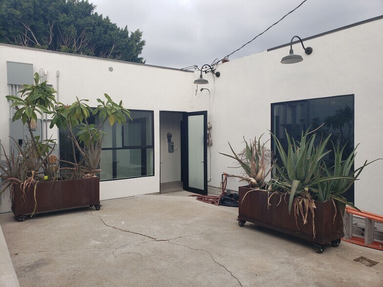 3020 Whittier Blvd, Los Angeles, CA à louer - Photo de l’immeuble – Image 2 sur 9