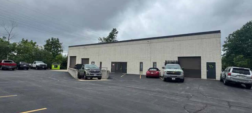 11701-11727 W Dearbourn Ave, Milwaukee, WI à louer - Photo de l’immeuble – Image 2 sur 2