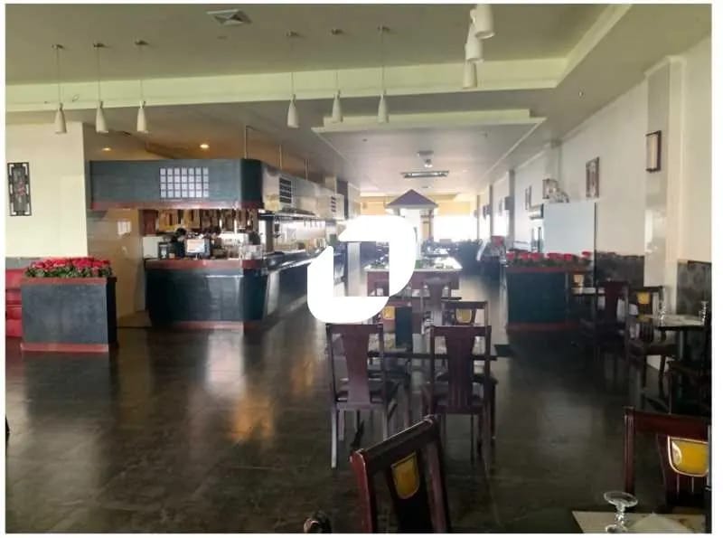 Local commercial dans Brie-Comte-Robert à louer Photo intérieure– Image 1 sur 5