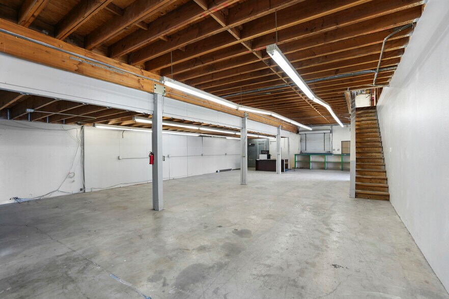 19232 Beach Blvd, Huntington Beach, CA à louer - Photo de l’immeuble – Image 1 sur 11