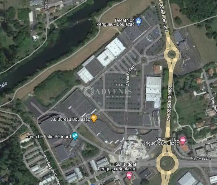 Local commercial dans Boulazac Isle Manoire à louer Photo de l’immeuble– Image 1 sur 4