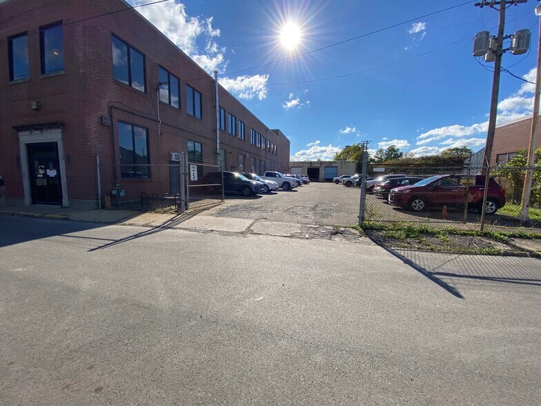 501 Robb St, McKees Rocks, PA à vendre - Photo de l’immeuble – Image 3 sur 26