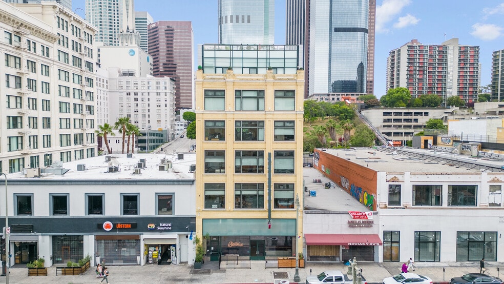 353 S Broadway, Los Angeles, CA à louer - Photo de l’immeuble – Image 3 sur 11