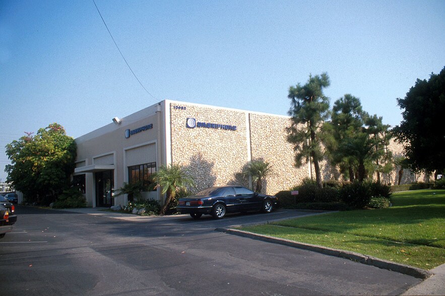 12082 Western Ave, Garden Grove, CA à louer - Photo de l’immeuble – Image 2 sur 5