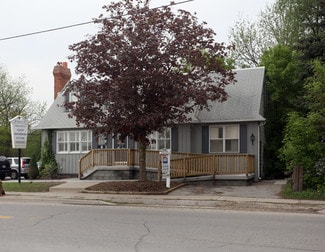 Plus de détails pour 28 Main St N, Newmarket, ON - Bureau à louer