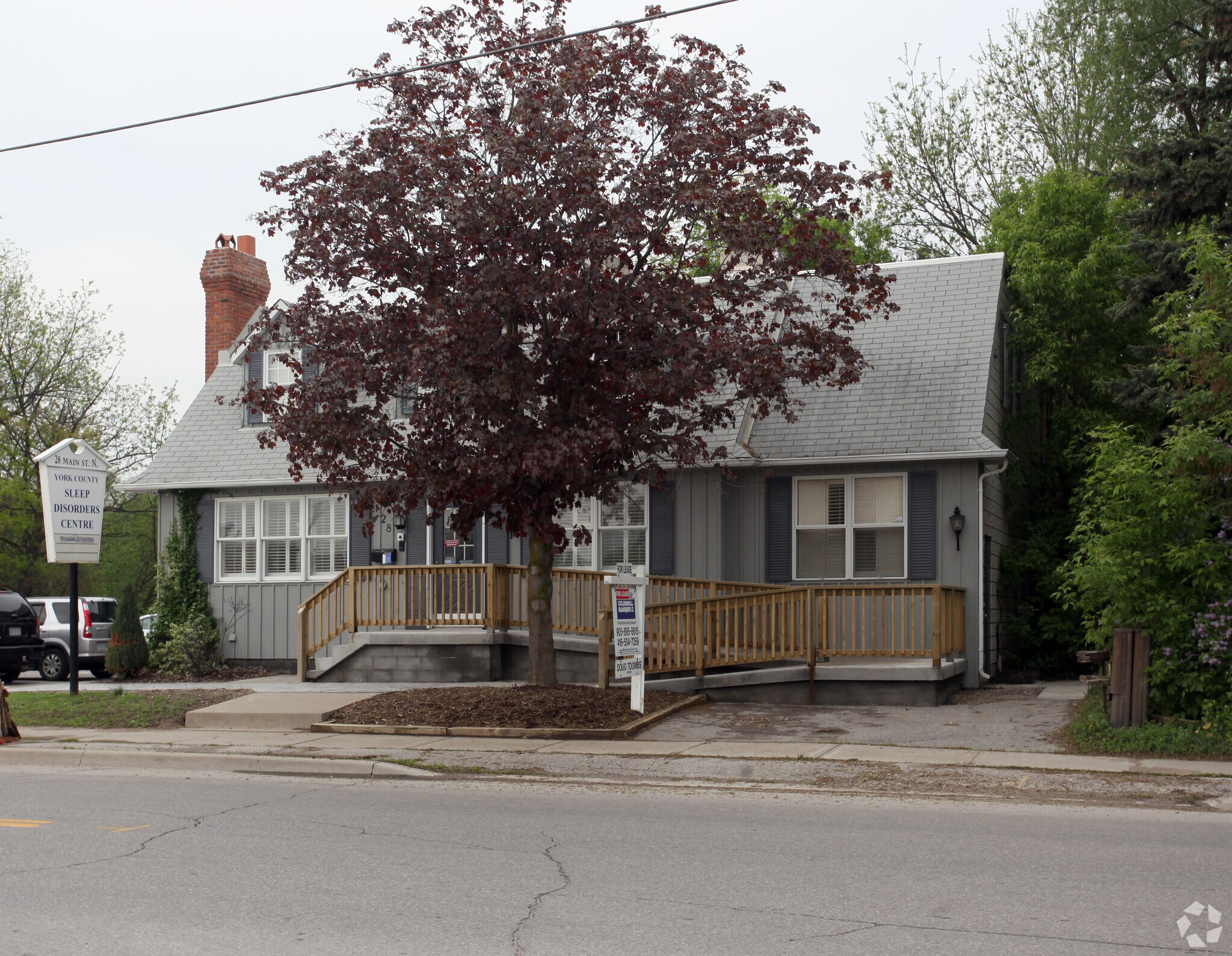 28 Main St N, Newmarket, ON à louer Photo principale– Image 1 sur 3