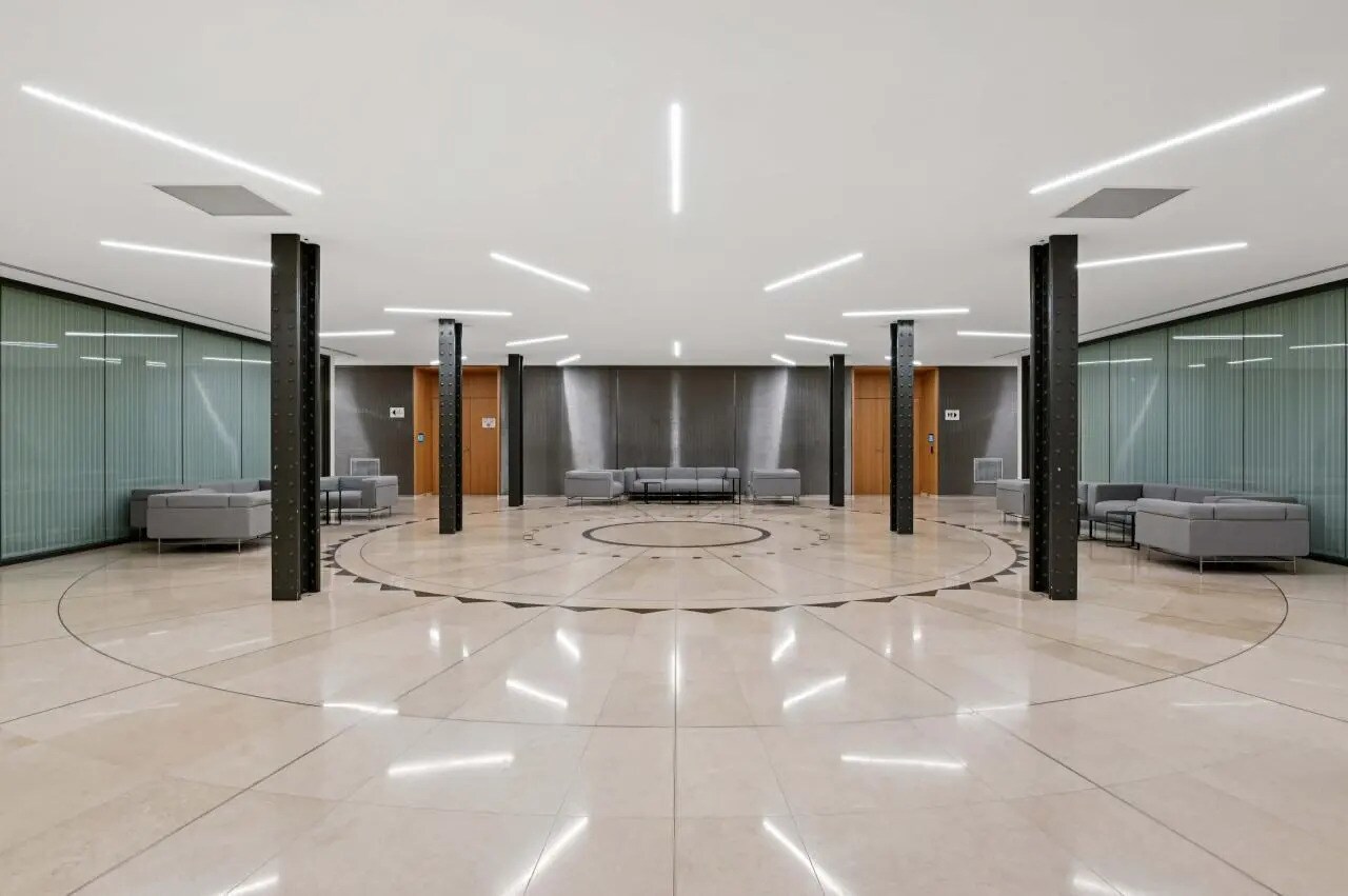 Bureau dans Paris à louer Photo de l’immeuble– Image 1 sur 7