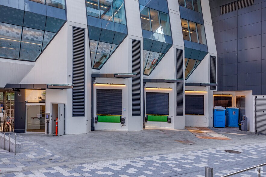 1289 Hornby St, Vancouver, BC à louer - Photo de l’immeuble – Image 2 sur 15