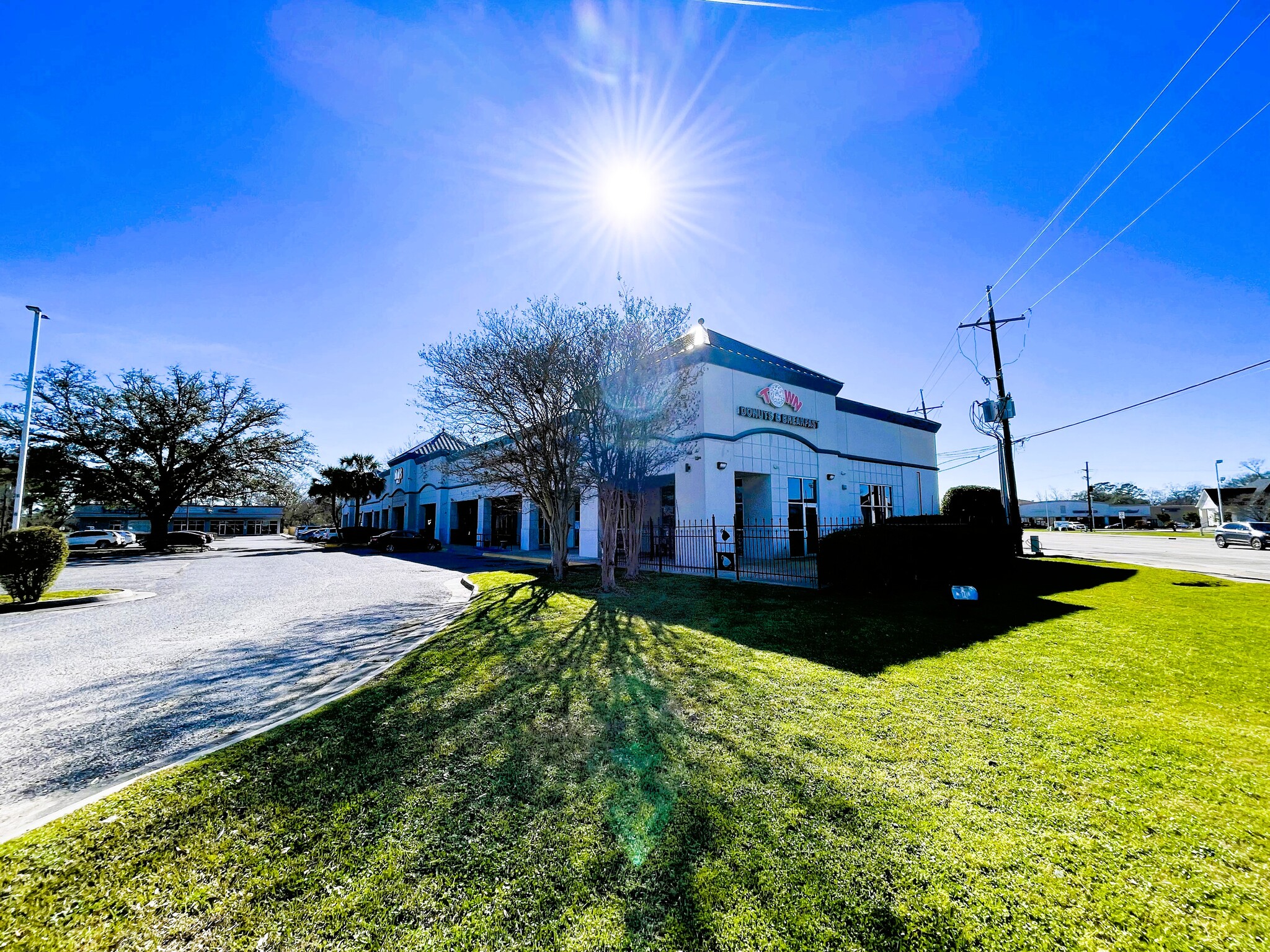 5810 Main St, Zachary, LA à louer Photo de l’immeuble– Image 1 sur 27