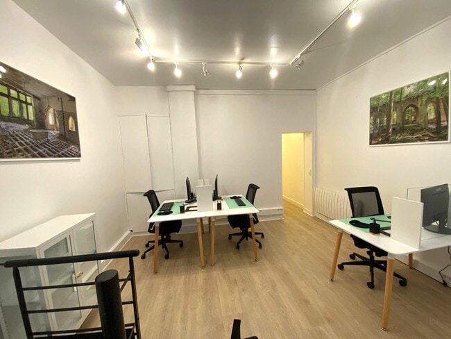 Plus de détails pour 14 Rue Ferdinand Fabre, Paris - Local commercial à vendre