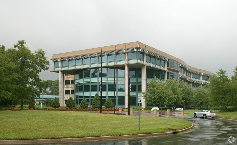 5800 Northampton Blvd, Norfolk, VA à louer - Photo de l’immeuble – Image 2 sur 3