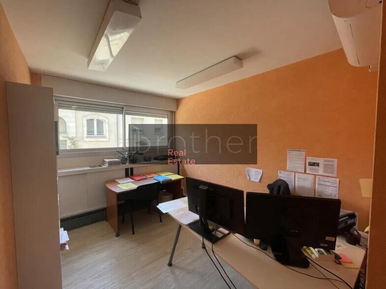 Bureau dans Bordeaux à louer - Photo de l’immeuble – Image 2 sur 5