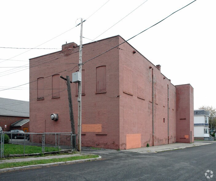1511 6th Ave, Watervliet, NY à vendre - Photo de l’immeuble – Image 2 sur 3