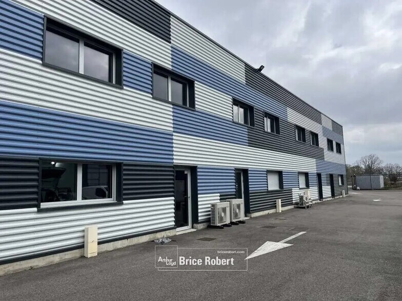 Bureau dans Dagneux à louer - Photo de l’immeuble – Image 1 sur 5