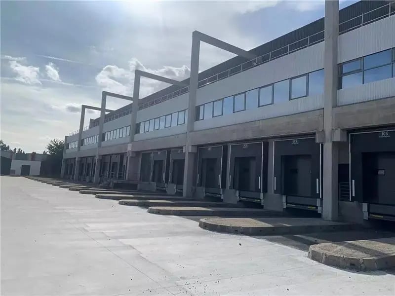 Industriel/Logistique dans Gretz-Armainvilliers à louer Photo principale– Image 1 sur 2