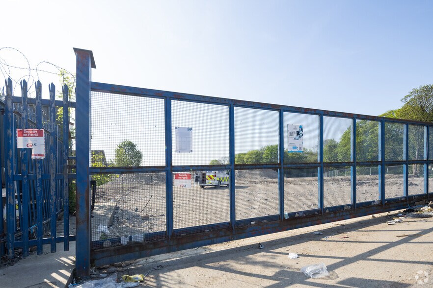 Estate Way, Londres à louer - Photo de l’immeuble – Image 2 sur 2