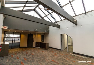 2411 4th St NW, Calgary, AB à louer Hall d’entrée– Image 2 sur 5