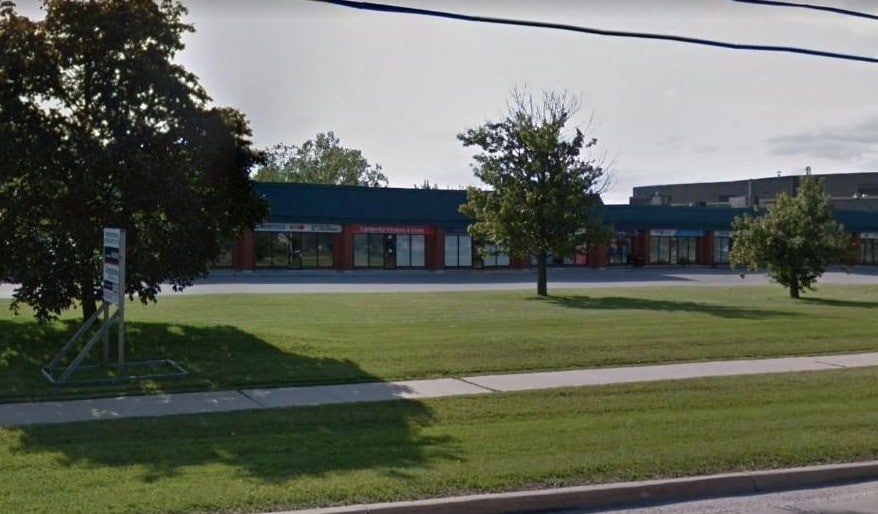 2825-2885 Lauzon Pky, Windsor, ON à louer Photo principale– Image 1 sur 11