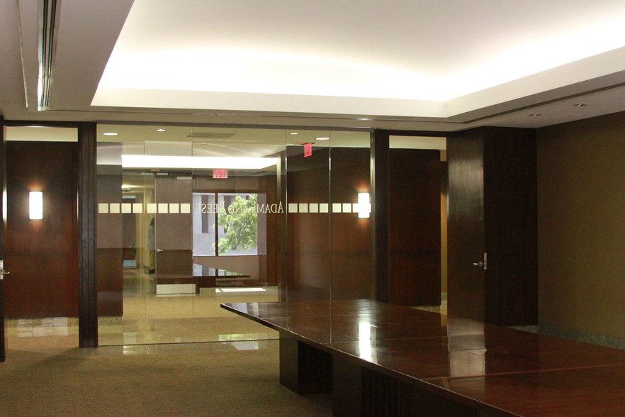 111 E Capitol St, Jackson, MS à louer - Hall d’entrée – Image 2 sur 11