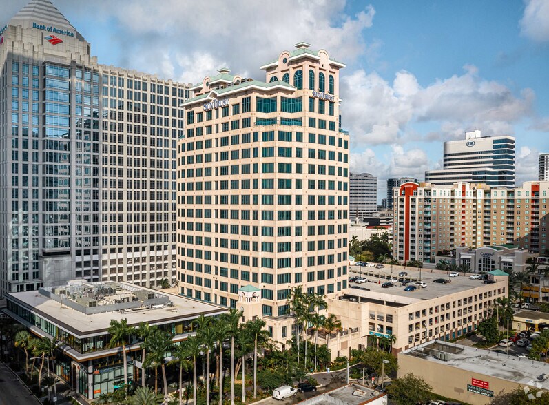 515 E Las Olas Blvd, Fort Lauderdale, FL à louer - Photo principale – Image 1 sur 19