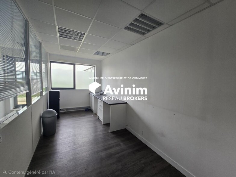 Bureau dans Cergy à louer - Photo intérieure – Image 2 sur 2