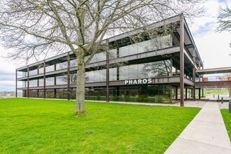 4545 E River Rd, West Henrietta, NY à louer Photo de l’immeuble– Image 1 sur 9