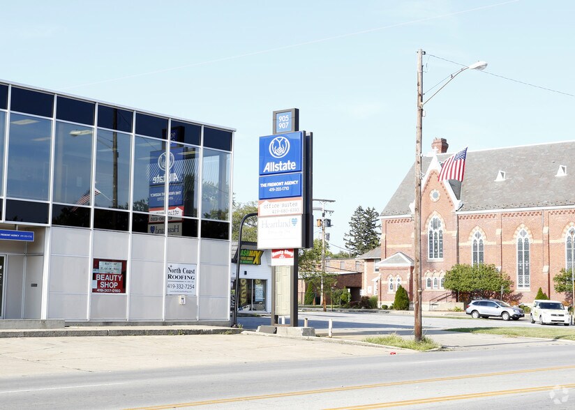905 W State St, Fremont, OH à louer - Photo de l’immeuble – Image 2 sur 3