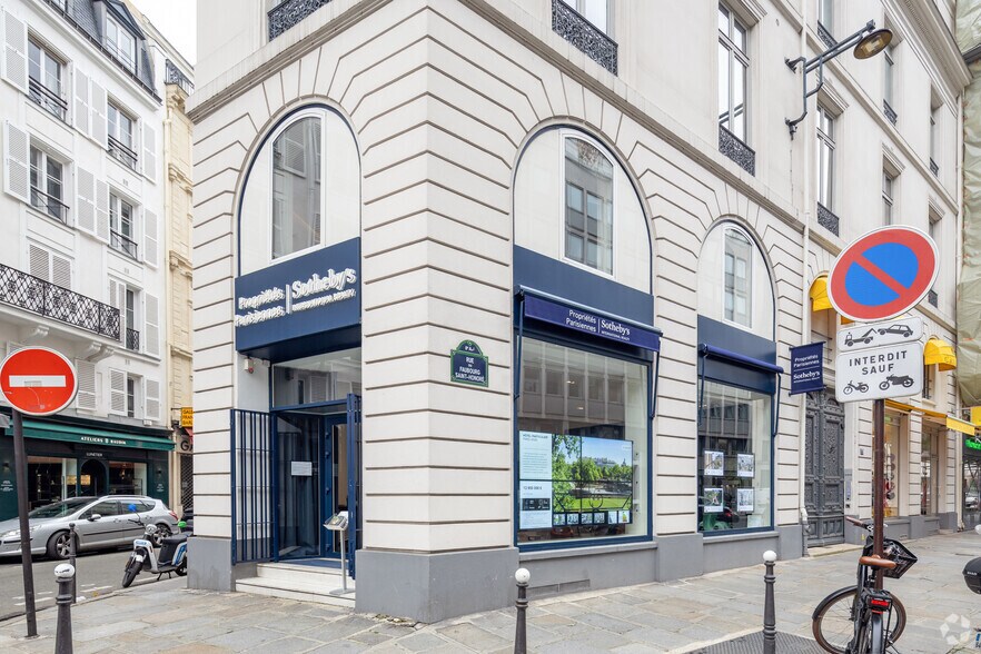 43 Rue De Penthièvre, Paris à louer - Photo de l’immeuble – Image 3 sur 9