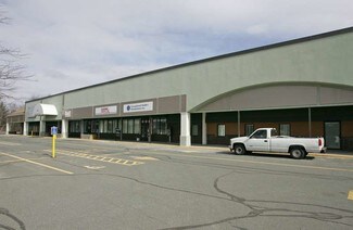 Plus de détails pour 489-493 Bernardston Rd, Greenfield, MA - Local commercial à louer