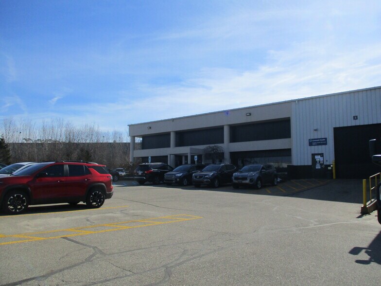 2925 Walkent Ct, Grand Rapids, MI à louer - Photo de l’immeuble – Image 2 sur 40