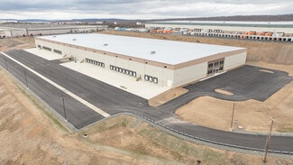 Plus de détails pour 620 Oak Ridge Rd, Hazle Township, PA - Industriel/Logistique à louer