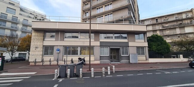 Plus de détails pour Bureau à louer