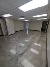 5440 E Fall Creek Parkway North Dr, Indianapolis, IN à louer Photo intérieure– Image 2 sur 6